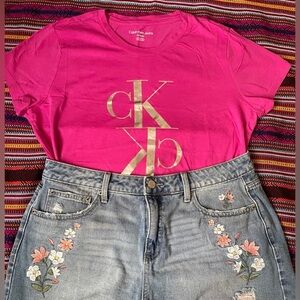 Calvin Klein Fuchsia Tee with Metallic Logo